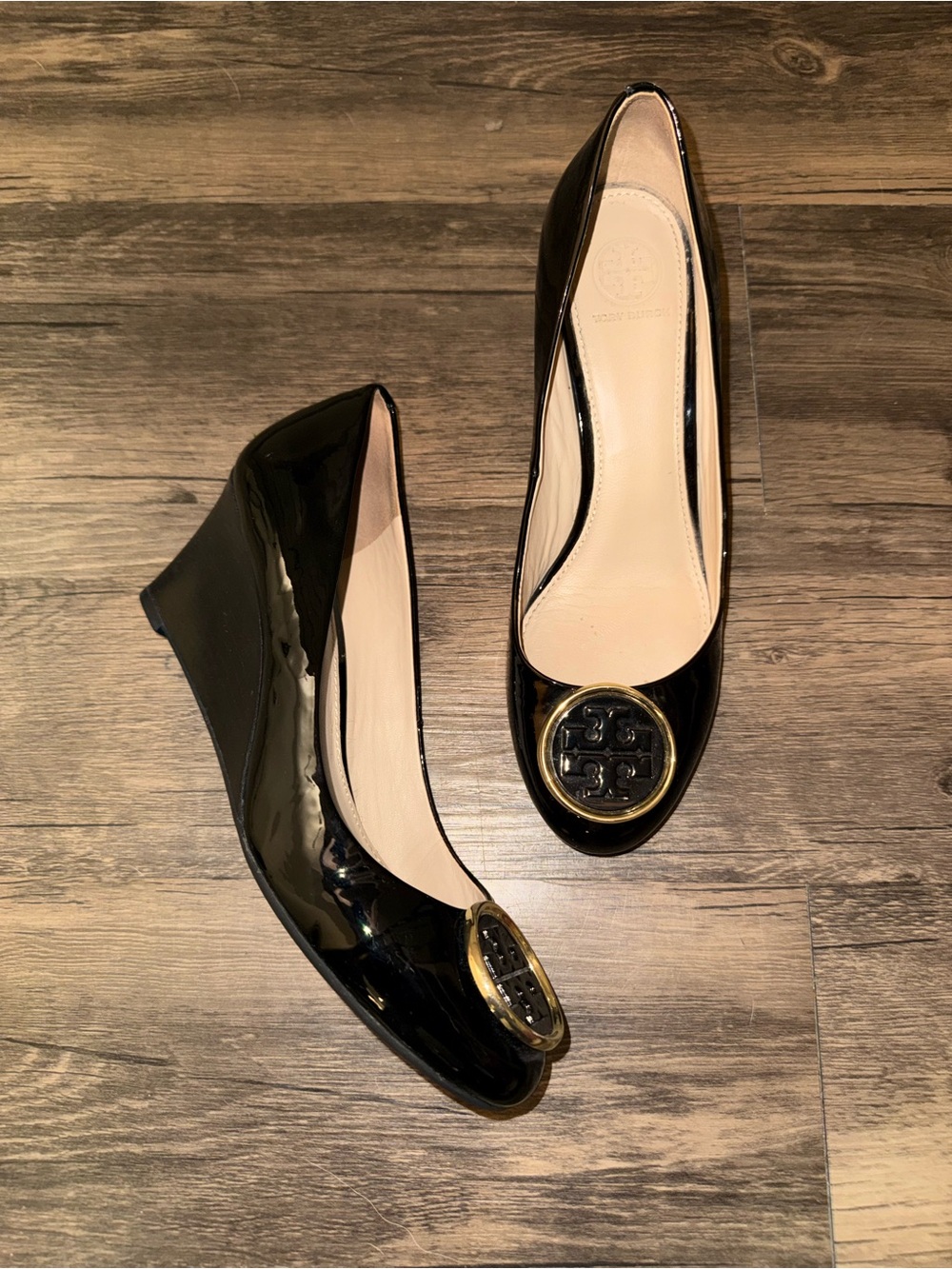 Tory Burch Twiggie Black Patent Leather Wedge Heels Size 8